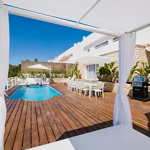 https://villa-serretes.ibizaislandhotels.net